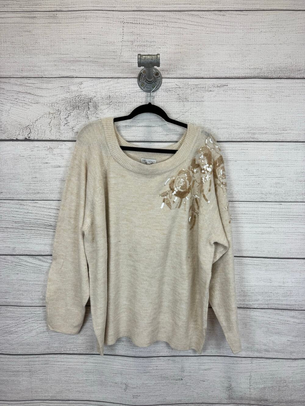 Cato Collection Plus Size Cream Sequin Design Shoulder Crew Sweater Size 26/28W